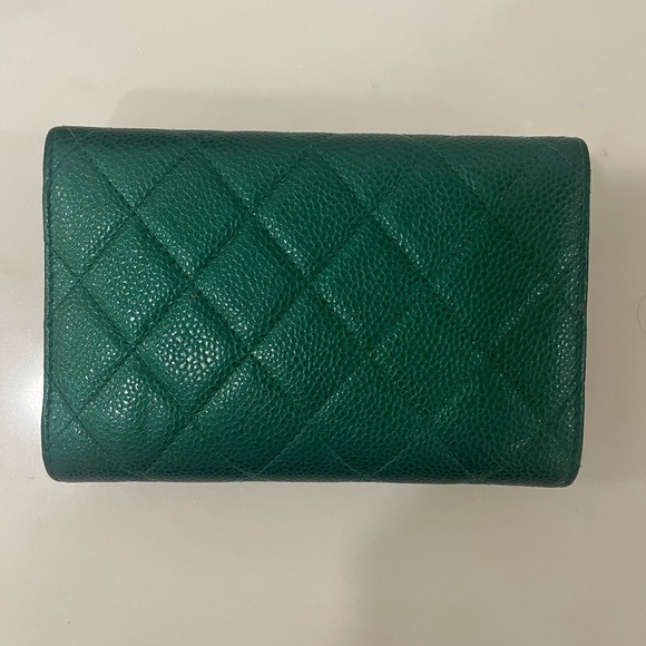 Chanel rare emerald metallic wallet authentic - Picture 2 of 8